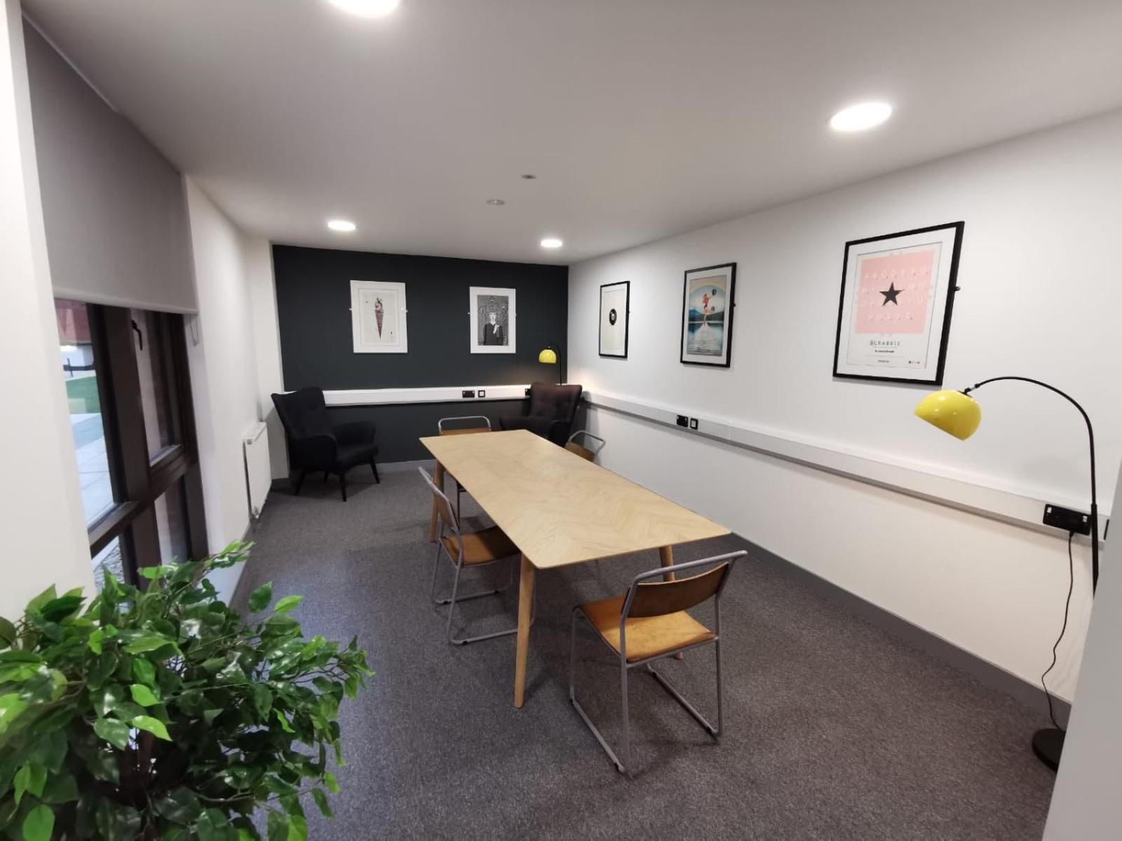 Ferienwohnung For Students Only At Great Patrick Street Belfast Exterior foto