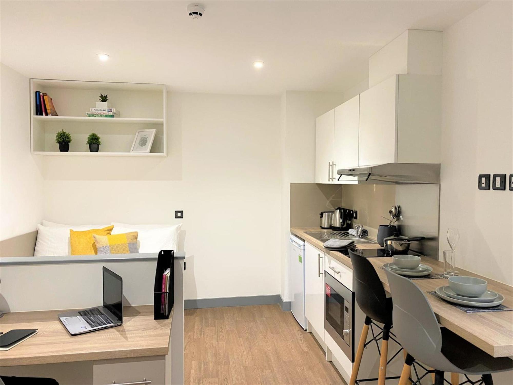Ferienwohnung For Students Only At Great Patrick Street Belfast Exterior foto