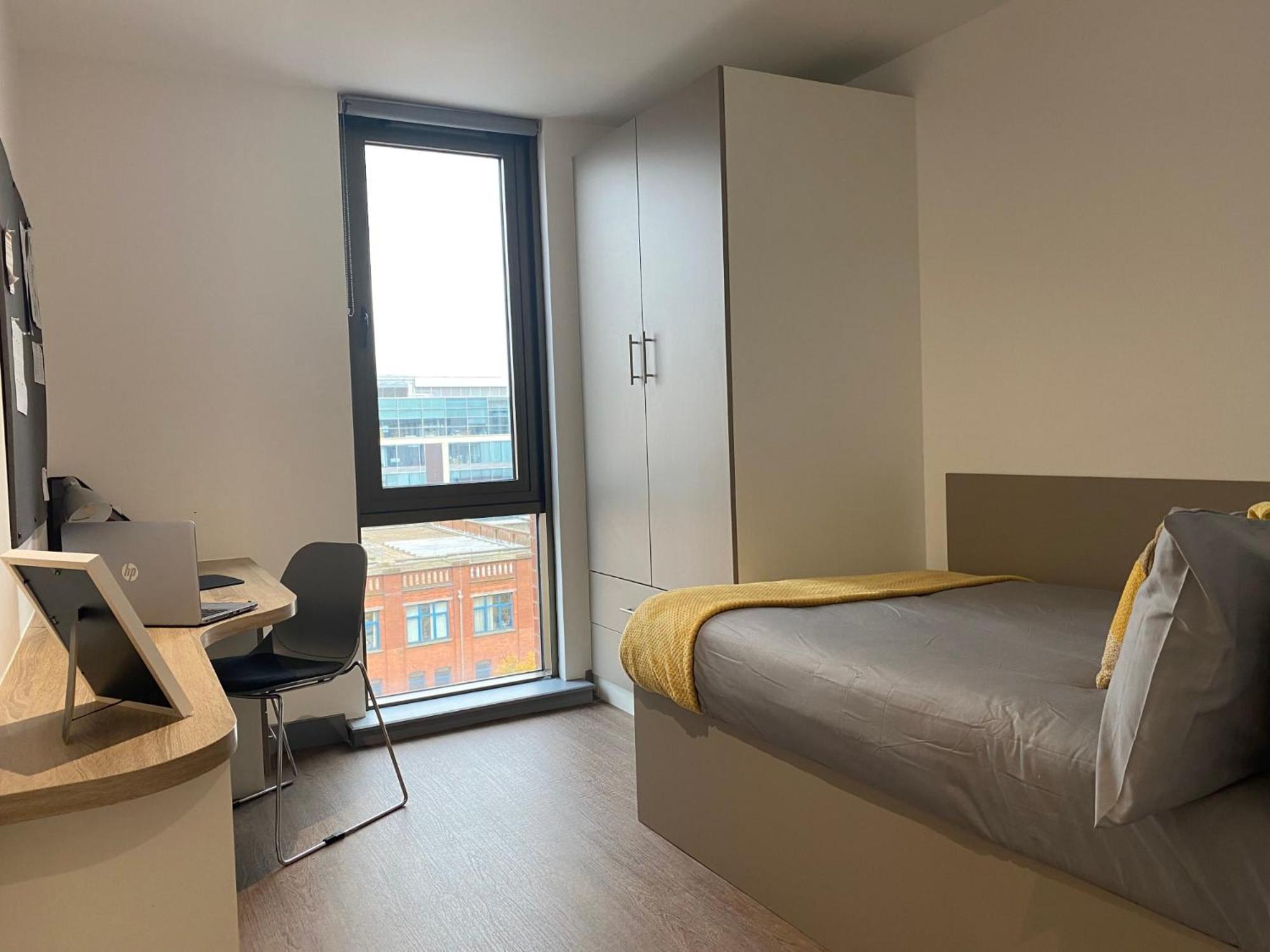 Ferienwohnung For Students Only At Great Patrick Street Belfast Exterior foto